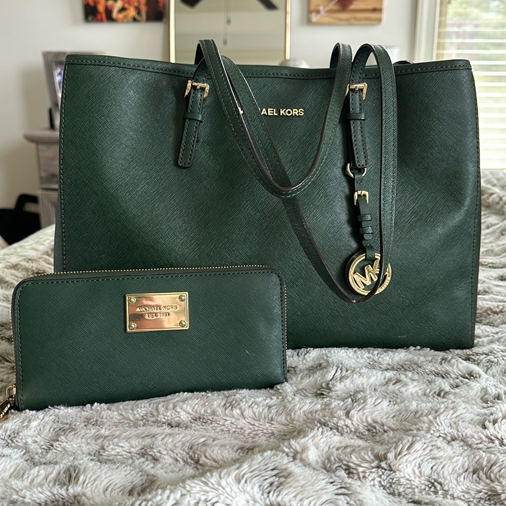 Michael Kors Saffiano Leather Bag & Wallet Set